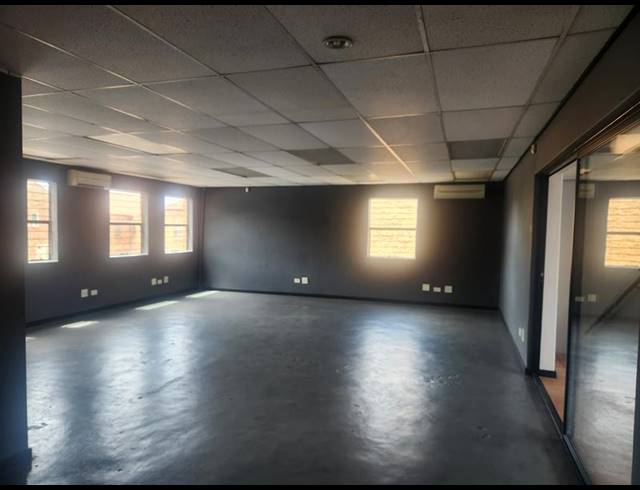 OFFICE PROPERTY TO RENT IN WELTEVREDEN PARK